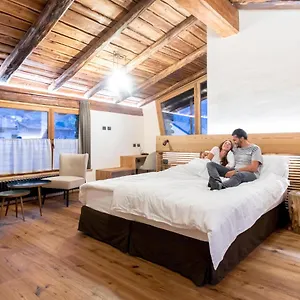 4* Hotel Curt Di Clement Eco Mobility