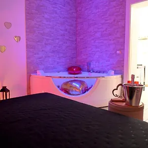 https://momenti-e-wellness.sicilyhotelsitaly.net